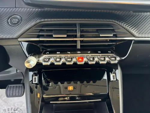 Peugeot 208 PureTech 100 S&S EAT8 Allure Pack - Photo 21