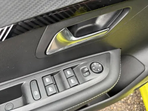 Peugeot 208 208 Electrique 51 kWh 156ch Allure - Photo 10