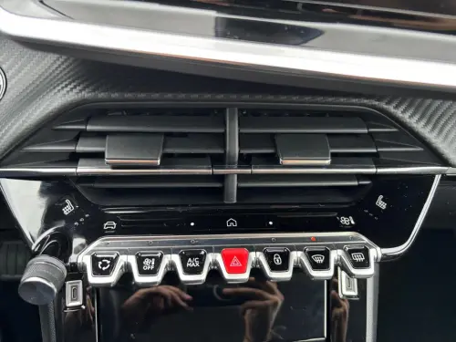 Peugeot 208 208 Electrique 51 kWh 156ch Allure - Photo 20