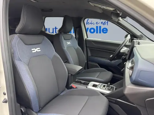 Dacia Duster Hybrid 140 Journey - Photo 16
