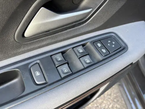 Dacia Sandero ECO-G 100 GSR2 Stepway Extreme + - Photo 10