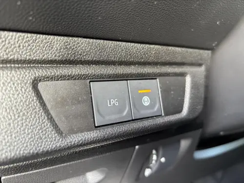 Dacia Sandero ECO-G 100 GSR2 Stepway Extreme + - Photo 21