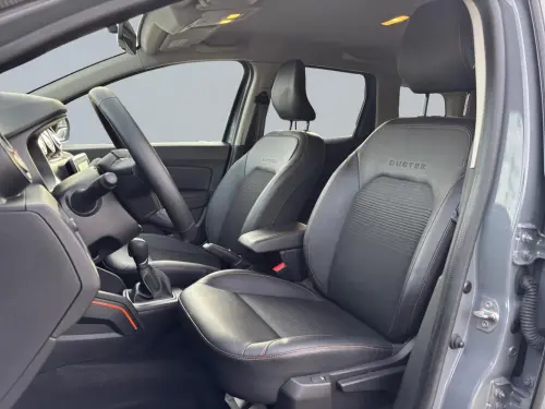 Dacia Duster TCe 150 4x2 EDC Extreme - Photo 9
