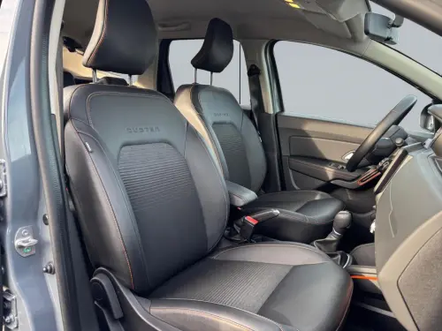 Dacia Duster TCe 150 4x2 EDC Extreme - Photo 16