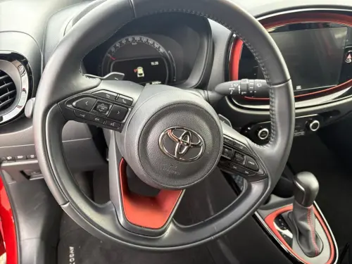 Toyota Aygo Aygo X 1.0 VVT-i 72 S-CVT Design - Photo 12