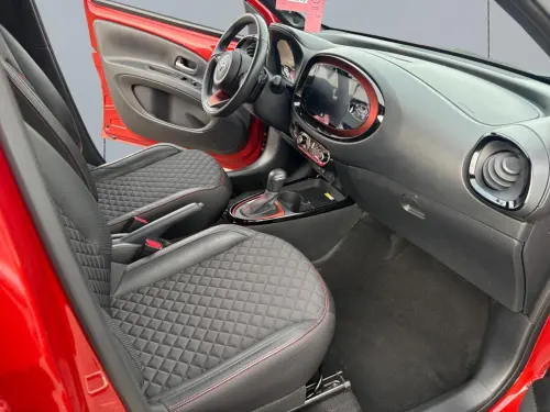 Toyota Aygo Aygo X 1.0 VVT-i 72 S-CVT Design - Photo 16