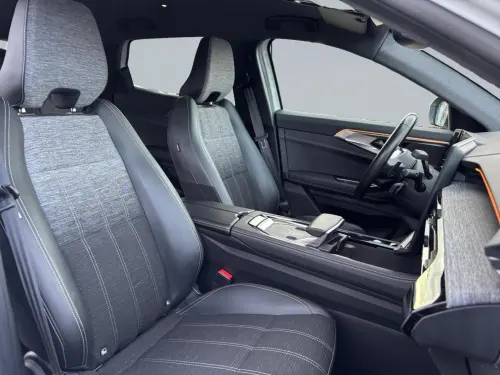 Renault Austral E-Tech hybrid 200 Techno - Photo 16