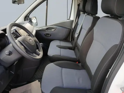 Opel Vivaro Vivaro Combi K2700 L1H1 1.6 CDTI Turbo 120 ch S/S Pack Clim + - Photo 9