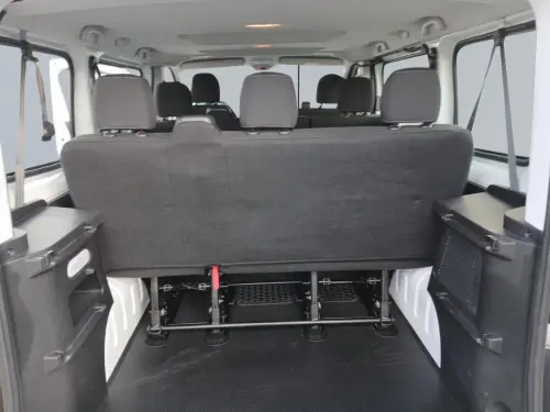 Opel Vivaro Vivaro Combi K2700 L1H1 1.6 CDTI Turbo 120 ch S/S Pack Clim + - Photo 16