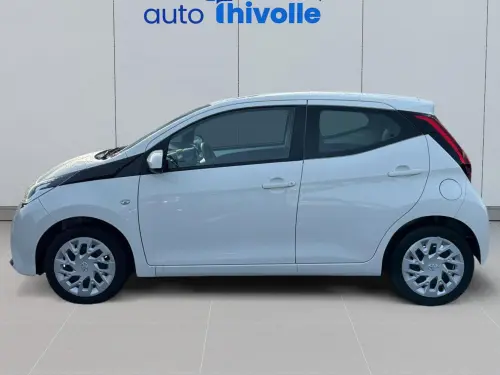 Toyota Aygo Aygo 1.0 VVT-i x-play - Photo 1