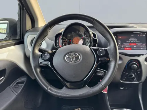 Toyota Aygo Aygo 1.0 VVT-i x-play - Photo 12