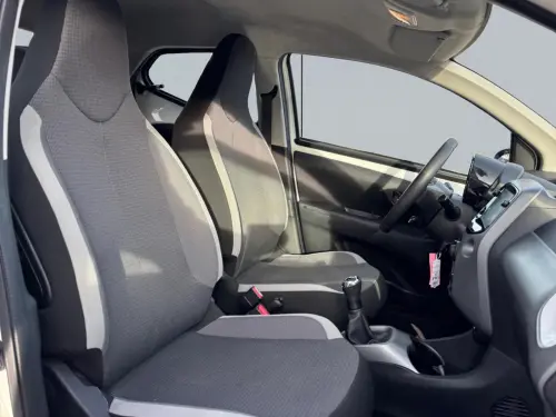 Toyota Aygo Aygo 1.0 VVT-i x-play - Photo 16