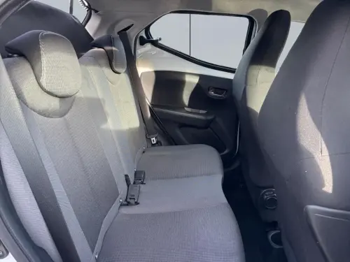 Toyota Aygo Aygo 1.0 VVT-i x-play - Photo 17