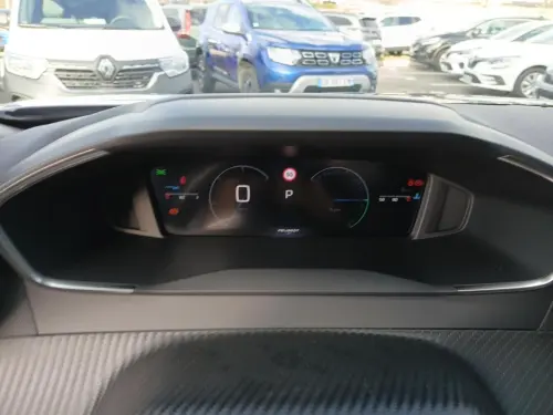 Peugeot 2008 Hybrid 136 e-DCS6 Allure - Photo 13