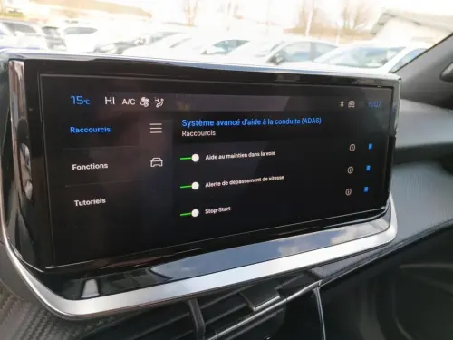 Peugeot 2008 Hybrid 136 e-DCS6 Allure - Photo 18