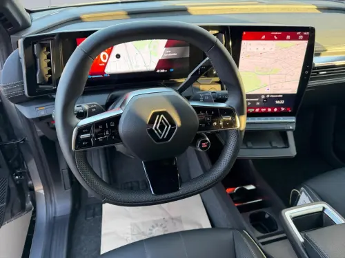 Renault Megane E-Tech Megane E-Tech 220 ch autonomie confort GSR2 Iconic - Photo 12