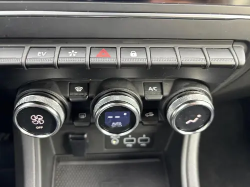 Renault Captur E-Tech full hybrid 145 Techno - Photo 20