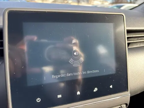 Renault Clio Clio TCe 90 Equilibre - Photo 22