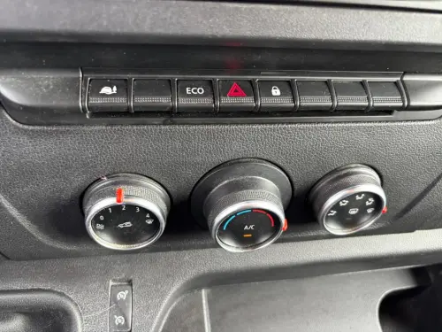 Renault Master MASTER FGN TRAC F3300 L2H2 DCI 135 GRAND CONFORT - Photo 21