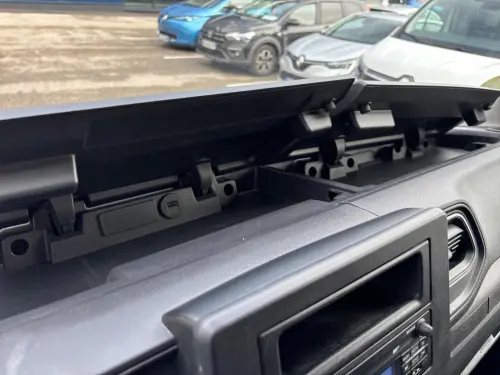 Renault Master MASTER FGN TRAC F3300 L2H2 DCI 135 GRAND CONFORT - Photo 23