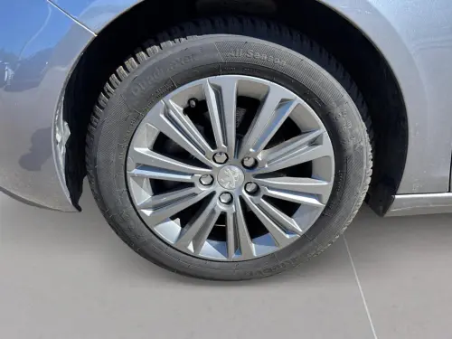 Peugeot 308 PureTech 130ch S&S BVM6 Allure - Photo 8