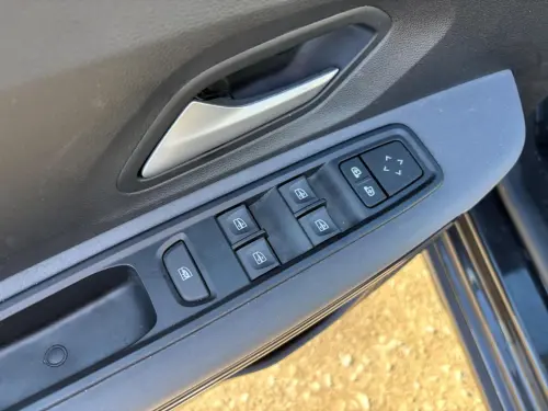 Dacia Sandero ECO-G 100 GSR2 Stepway Extreme + - Photo 10