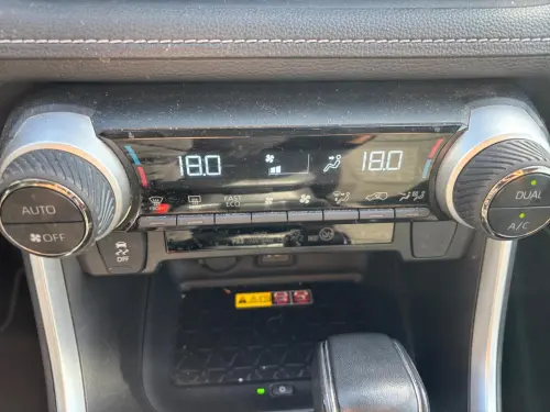 Toyota RAV4 RAV4 Hybride Pro 222 ch AWD-i Dynamic Business + - Photo 21