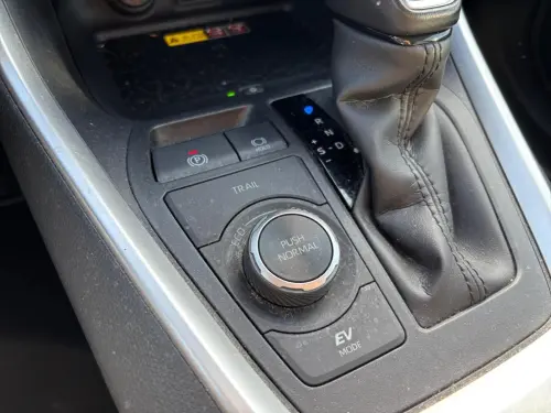 Toyota RAV4 RAV4 Hybride Pro 222 ch AWD-i Dynamic Business + - Photo 22