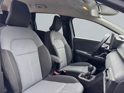 Dacia Jogger Hybrid 140 7 places Extreme - Photo 16