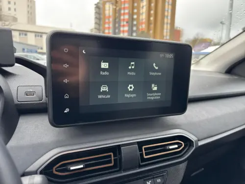 Dacia Jogger Hybrid 140 7 places Extreme - Photo 19