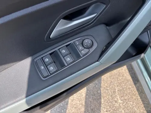 Dacia Duster Hybrid 140 Extreme - Photo 10