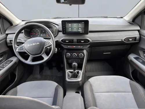 Dacia Jogger TCe 110 7 places GSR2 Extreme - Photo 11