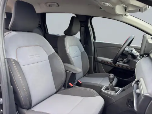 Dacia Jogger TCe 110 7 places GSR2 Extreme - Photo 16