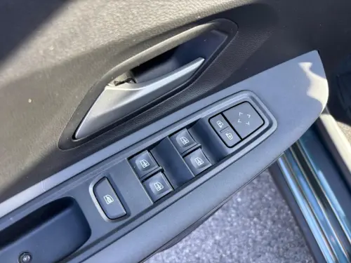 Dacia Sandero ECO-G 100 GSR2 Stepway Extreme + - Photo 10