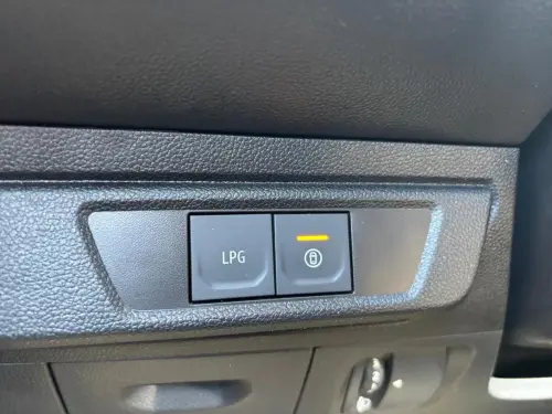 Dacia Sandero ECO-G 100 GSR2 Stepway Extreme + - Photo 22