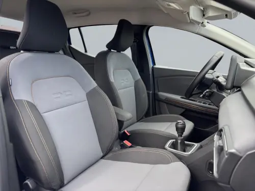 Dacia Sandero ECO-G 100 GSR2 Stepway Extreme + - Photo 16