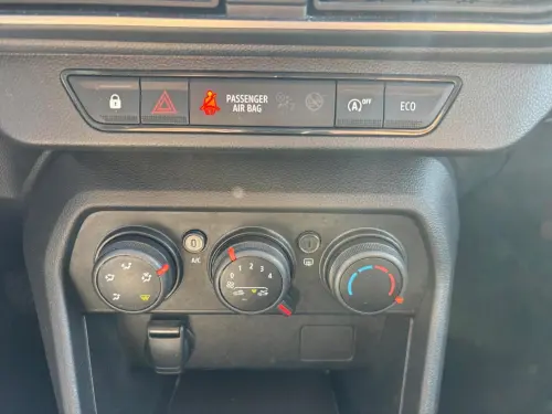 Dacia Sandero ECO-G 100 Essential - Photo 20