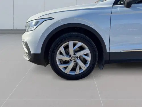 Volkswagen Tiguan 1.5 TSI 150ch DSG7 Life Plus - Photo 8