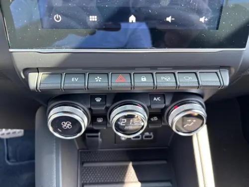 Renault Captur E-Tech full hybrid 145 Engineered - Photo 21