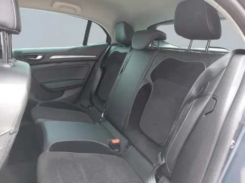 Renault Megane Mégane IV Berline TCe 140 EDC FAP Intens - Photo 15