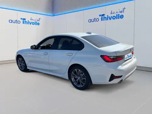 BMW Serie 3 330e 292 ch BVA8 Edition Sport - Photo 2