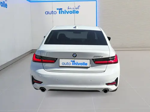 BMW Serie 3 330e 292 ch BVA8 Edition Sport - Photo 3
