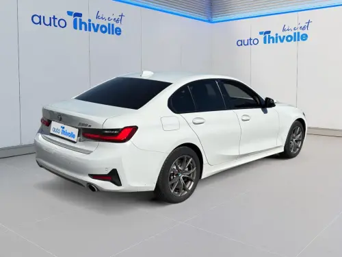 BMW Serie 3 330e 292 ch BVA8 Edition Sport - Photo 4