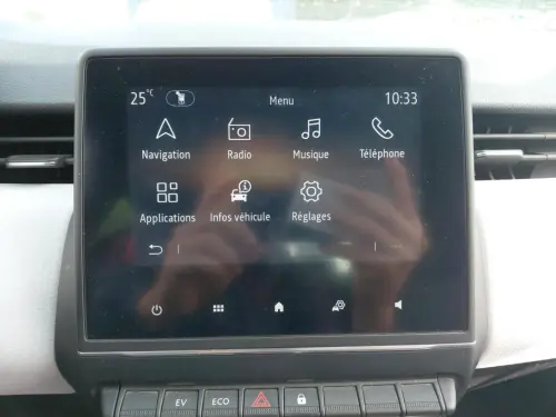 Renault Clio Clio E-Tech 140 - 21N Limited - Photo 19