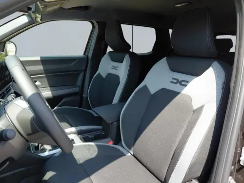 Dacia Duster Mild Hybrid 130 4x4 Journey - Photo 9