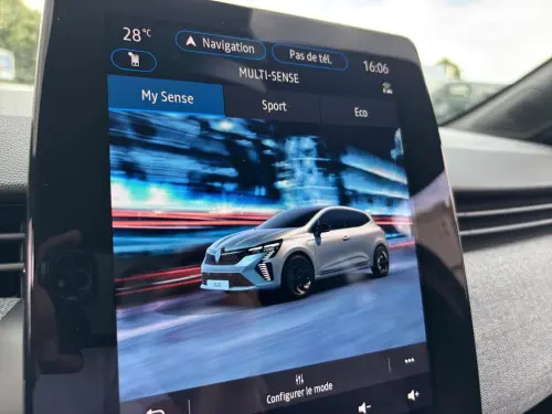 Renault Clio Clio TCe 90 ch GSR2 Techno - Photo 22