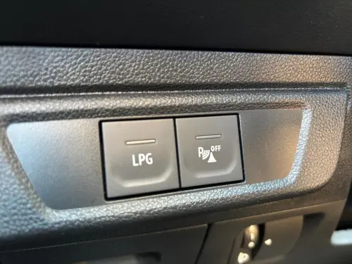 Dacia Sandero ECO-G 100 Expression - Photo 23