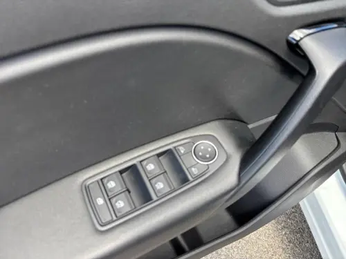 Renault Captur E-Tech Plug-in 160 - 21 Business - Photo 10