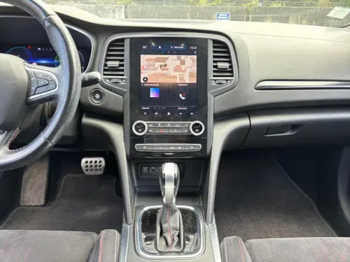 Renault Megane Mégane IV Berline E-TECH Plug-In Hybride 160 R.S. Line - Photo 14