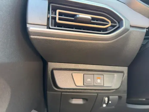 Dacia Sandero ECO-G 100 GSR2 Stepway Extreme + - Photo 21